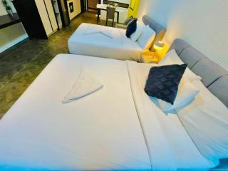 Scarletz 2-Bed Family Studio KLCC by PrimeKeys - 3