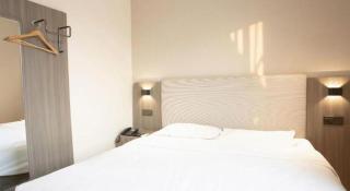 7 Days Inn Tianjin Binhai Passenger Station Huabei Ceramics - 2