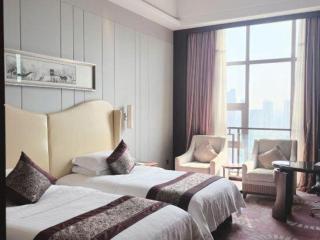 Bairun Zhenjiang International Hotel - 2