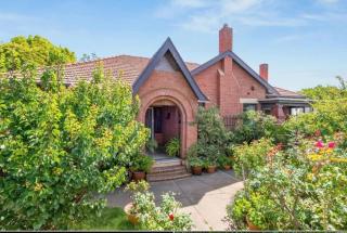 Golden lovely house 2 - 3