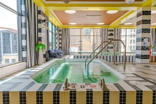 Modern Urban Loft In Central Cincinnati Location - 0