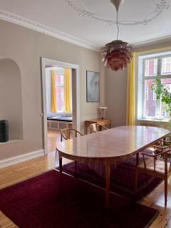 Classic Copenhagen Apartment Close To Tivoli - 9