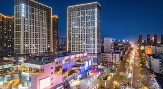 Lavande Hotel Xuchang Pangdonglai Hengdajinhui Plaza - 4