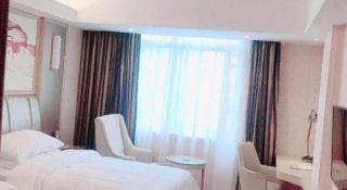 Vienna Hotel Guangxi Zhongshan Central Plaza West High-Speed Railway Station - 1