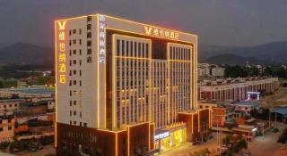 Vienna Hotel Lincang New Asia Pacific Times Square - 2