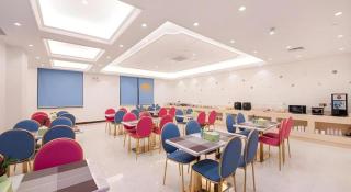 Vienna Hotel Guangxi Liuzhou Sanjiang Gulou Niaochao Passenger Station - 7