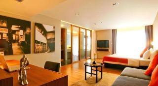 Page 10 Hotel - 5