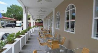 Kingsleys Hotel and Gastro Pub - 1