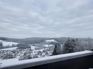BERGPANORAMA - Netflix, NL DE TV, Wifi, Parkplatz, mit Bergblick - 7