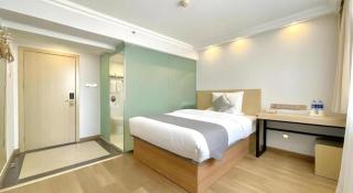 GreenTree Inn Urumqi South Xinhua Road Hotel - 3