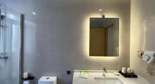 GreenTree Inn Huanggang City Wuxue City Kanjiang Avenue - 1