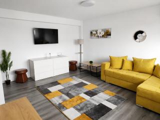 Skyline Apartment - 9