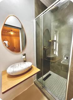 435 on vale boutique Villa - 4