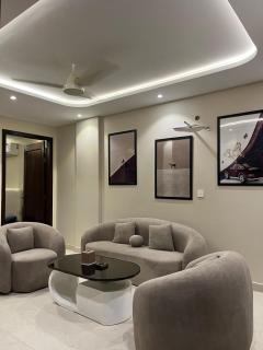 Opulent Oasis 2 bed room - 8