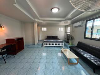 Tommy Apartment - main road - 3