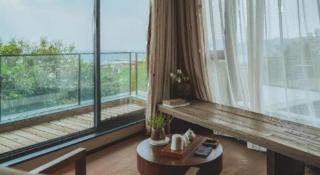 Erhai Lake Seclusion Life - 2