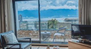 Erhai Lake Seclusion Life - 3