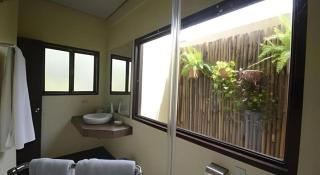 Kahuna Beach Resort and Spa - 1