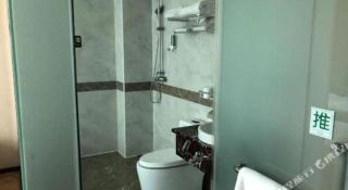 Beijing Wanjia Traders Hotel - 9