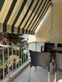 Cozy Apartment with Balcony - 5