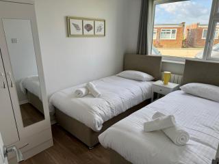 Family friendly 2 bedroom bungalow - 5