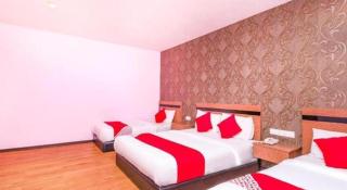 Hotel Aromas Kulai - 1