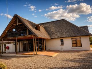 ThutlwaDitholo Lodge - 2