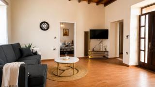 Arturo's Town House - 3