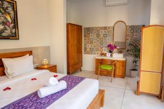 Putih Kuning Lakoso Villa Ubud - 7