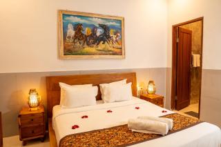 Putih Kuning Lakoso Villa Ubud - 2
