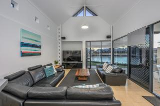 Geographe Sanctuary- Canal Front Home - 6