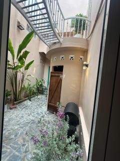 The 76 Courtyard House - 8