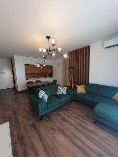 Cozy Patio Apartment - 0