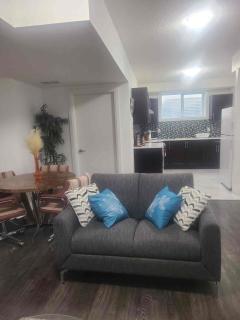 Affordable Cozy Suite! Entire Unit,Private Entrance,Free Parking, Self Check-in - 0