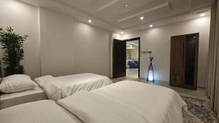Al Hamra Apartment - 2
