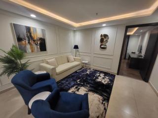 Aurum Prestige Luxurious Apartments with Pool, Gym - Gulberg Lahore - 2