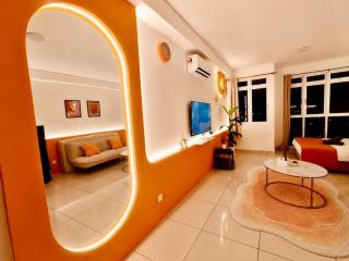 Warm Glow Studio KSL TAMAN DAYA 4 Pax - 9