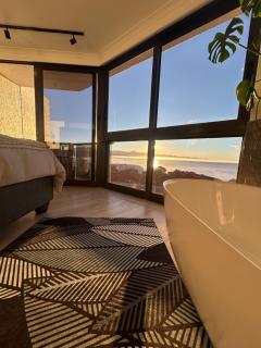 Ocean Views Apartment - 6