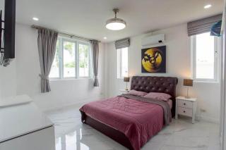 Pet Friendly Spacious 7 Bedroom Pool Villa - 3