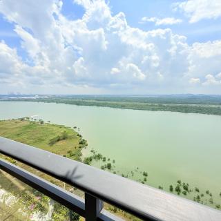 Seaview 3B2R 6pax Cozy Condo Forest City - 4