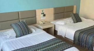 Super 8 Hotel Qingdao Golden Beach Changjiang Road - 5