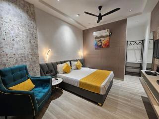 East Lite Hotel - 2