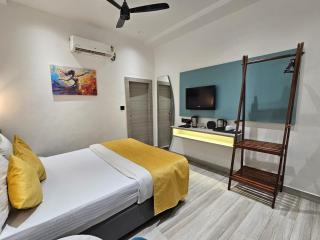 East Lite Hotel - 1