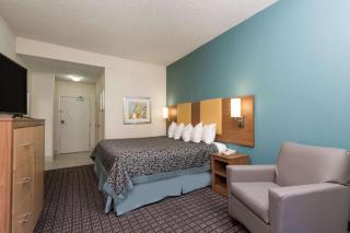 Days Inn by Wyndham Ashland - 1
