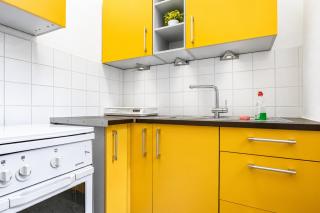 Budget & Friendly 1BR & LR Close to Belvedere Palace - 2