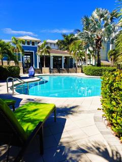 Penthouse w Skyway Views, Resort Pool, Bikes - 8