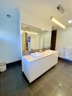 Burns Beach Luxury Home with pool, short walk to beach - 6