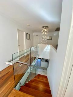 Burns Beach Luxury Home with pool, short walk to beach - 4