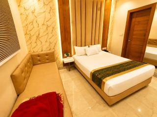HOTEL APL UJJAIN - Shri Mahakaleshwar Jyotirlinga Temple - 1