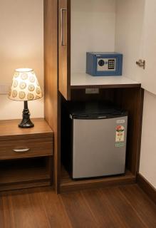 Hotel Waterfall Paschim Vihar Delhi - 6